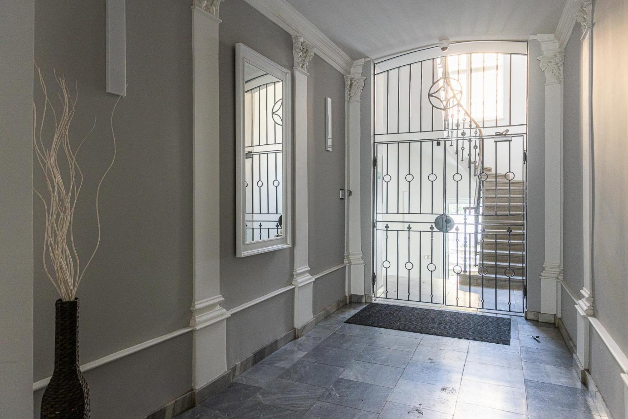Nice Big Apartment 2Bds - Belgicka Πράγα Εξωτερικό φωτογραφία