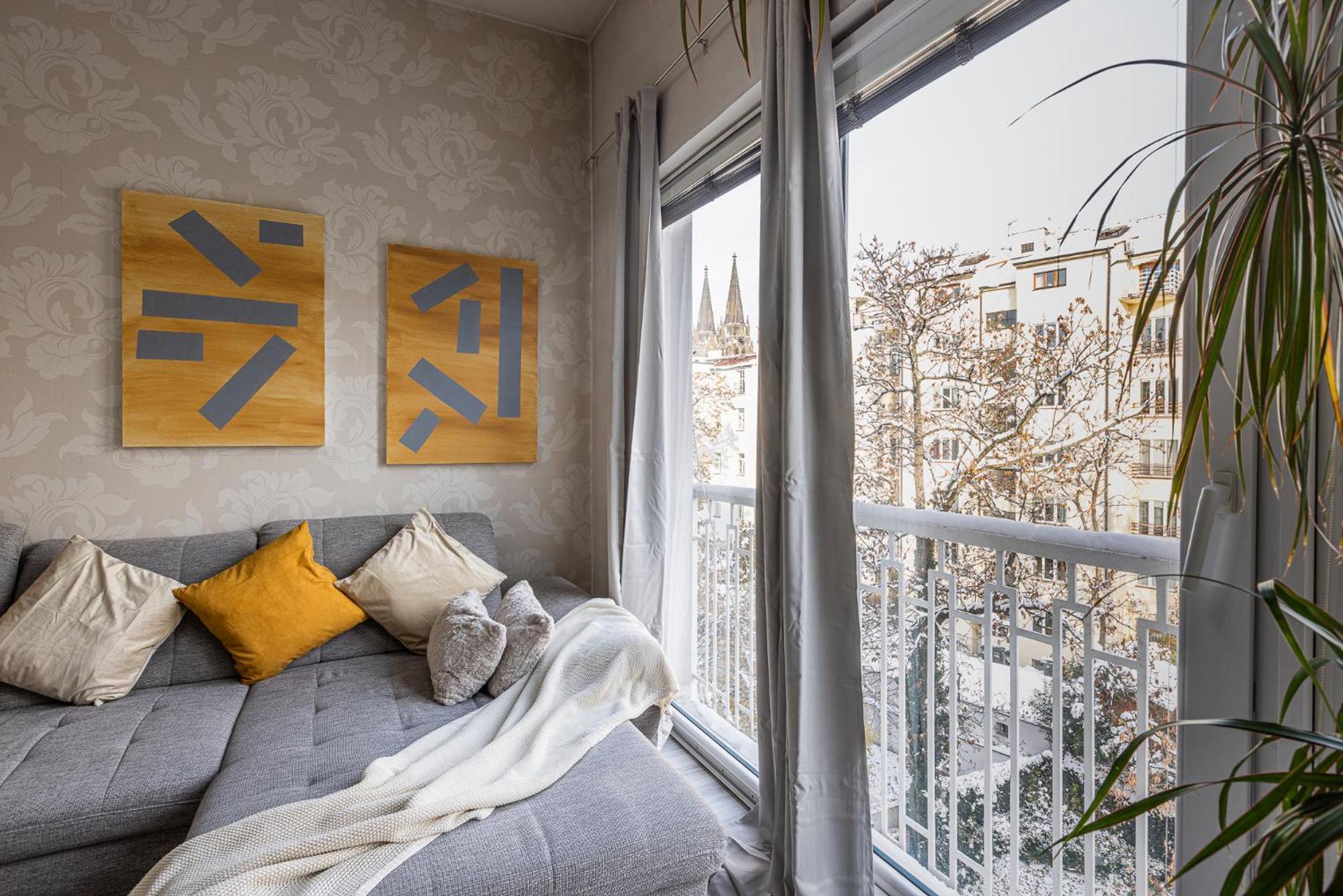 Nice Big Apartment 2Bds - Belgicka Πράγα Εξωτερικό φωτογραφία